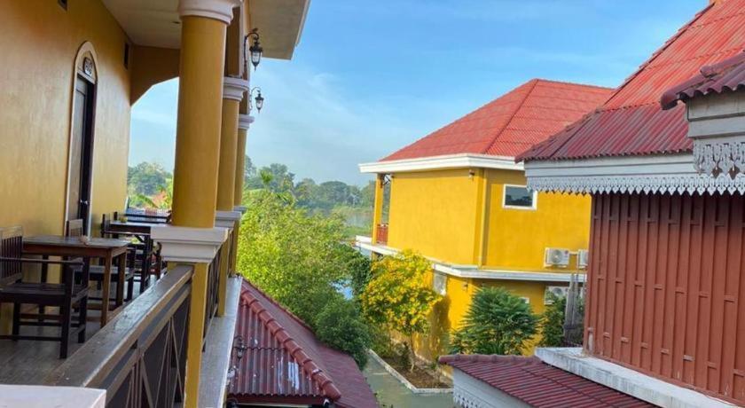 Golden Hotel Dondet Muang Khong Exterior photo